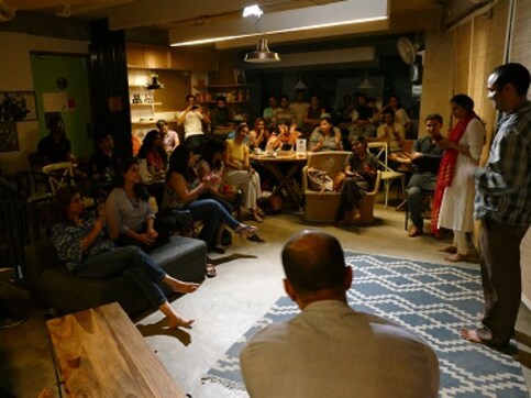 Jashn-e-Qalam brings Hindi writers to the forefront through storytelling Jashn-e-Qalam brings Hindi writers to the forefront through storytelling