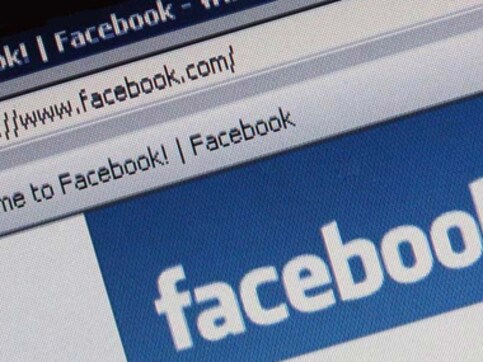 Social media outrages over alleged blocking of pro-Kashmir activist's Facebook account Social media outrages over alleged blocking of pro-Kashmir activist's Facebook account