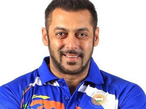 Salman Khan poaching acquittal: Actor thanks fans for prayers, support Salman Khan poaching acquittal: Actor thanks fans for prayers, support