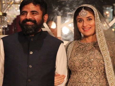 Kareena Kapoor owned the ramp as showstopper for Sabyasachi at Lakme Fashion Week