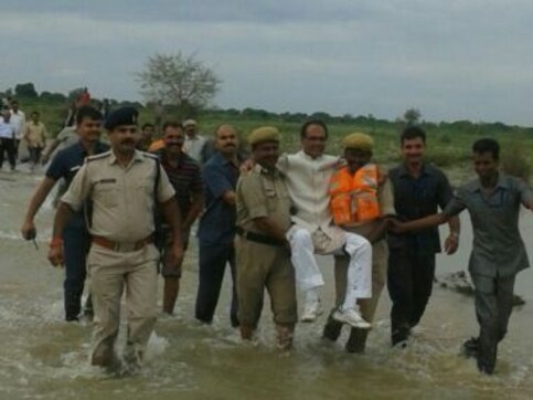 Why Shivraj Singh Chouhan didn't want to get his 'soos' and 'saks' wet Why Shivraj Singh Chouhan didn't want to get his 'soos' and 'saks' wet