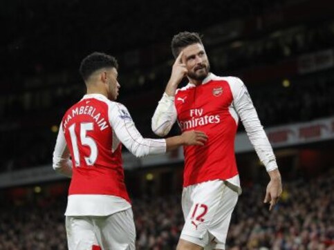 Watch: Olivier Giroud leads Arsenal stars to help Chelsea fan on his wedding day Watch: Olivier Giroud leads Arsenal stars to help Chelsea fan on his wedding day