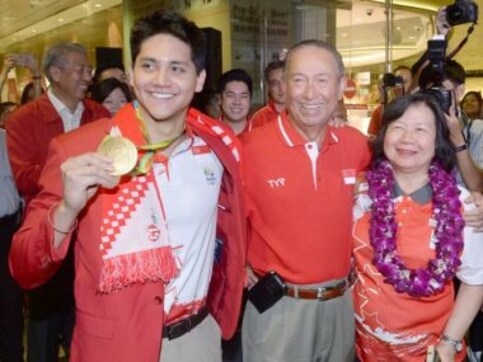Rio Olympics 2016: Gold medalist Joseph Schooling returns to rapturous welcome in Singapore Rio Olympics 2016: Gold medalist Joseph Schooling returns to rapturous welcome in Singapore