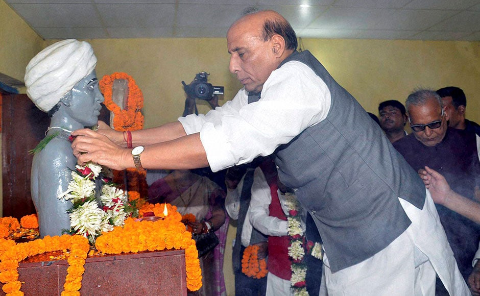 Home Minister Rajnath Singh pays homage to statue of freedom fighter Birsa Munda at Ulihatu village near Khunti district of Jharkhand. Taking a dig at the Congress, Singh had said that those who led the country since independence were not able to take the nation forward. PTI Home Minister Rajnath Singh pays homage to statue of freedom fighter Birsa Munda at Ulihatu village near Khunti district of Jharkhand. Taking a dig at the Congress, Singh had said that those who led the country since independence were not able to take the nation forward. PTI