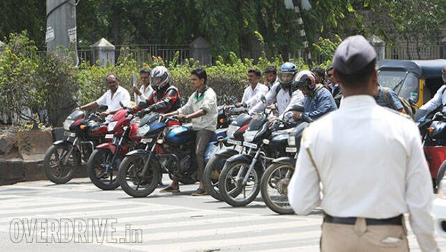 Pay double fine to traffic officials and avoid appearing in front of court Pay double fine to traffic officials and avoid appearing in front of court