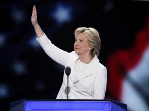 Hillary Clinton enjoys edge as Donald Trump polls miserably with Indian-Americans, Hispanics, African-Americans Hillary Clinton enjoys edge as Donald Trump polls miserably with Indian-Americans, Hispanics, African-Americans