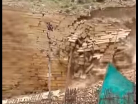 Watch: Jaisalmer's Golden Fort suffers major wall collapse Watch: Jaisalmer's Golden Fort suffers major wall collapse