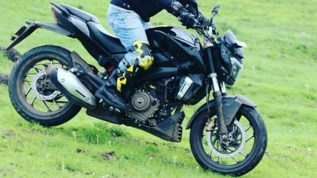 Spied: Bajaj VS400 caught testing in India