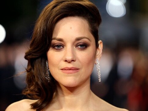 Marion Cotillard denies involvement in Angelina Jolie-Brad Pitt split; announces pregnancy Marion Cotillard denies involvement in Angelina Jolie-Brad Pitt split; announces pregnancy