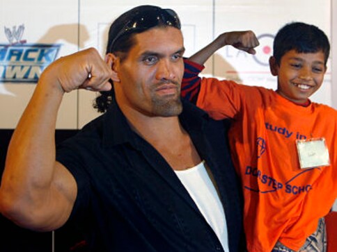 Watch: Mumbai Police shares message about 'proper helmet' safety featuring Khali