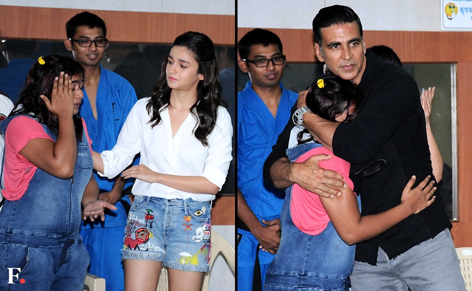 Alia and Akshay listening to personal stories. Sachin Gokhale/Firstpost Alia and Akshay listening to personal stories. Sachin Gokhale/Firstpost