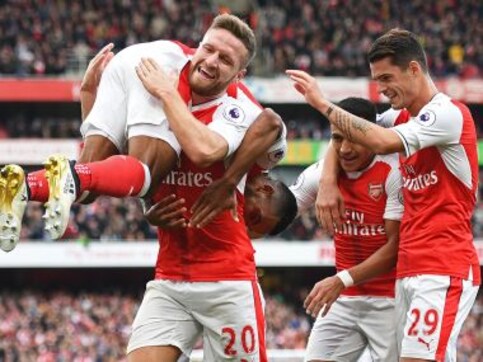 Premier League roundup: Arsenal edge Swansea, Everton hold Manchester City, Chelsea win Premier League roundup: Arsenal edge Swansea, Everton hold Manchester City, Chelsea win