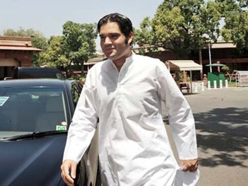 Varun Gandhi lashes out at Election Commission, calls it a 'toothless tiger' Varun Gandhi lashes out at Election Commission, calls it a 'toothless tiger'