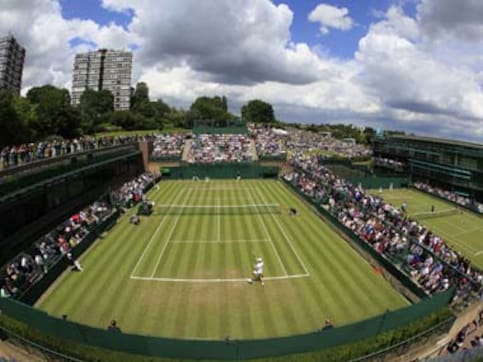 Wimbledon officials prepping for scheduled start despite Roland Garros postponement due to Coronavirus Wimbledon officials prepping for scheduled start despite Roland Garros postponement due to Coronavirus
