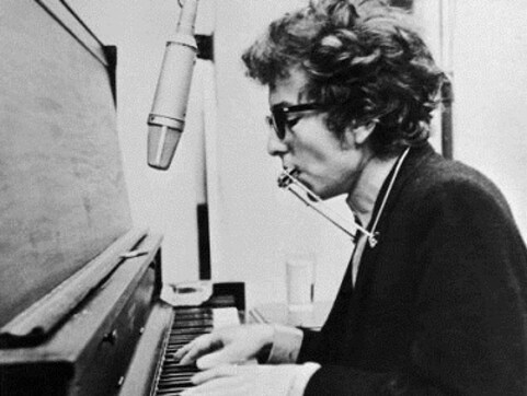 Bob Dylan's best covers: From Jimi Hendrix to George Harrison in this Throwback Thursday Bob Dylan's best covers: From Jimi Hendrix to George Harrison in this Throwback Thursday