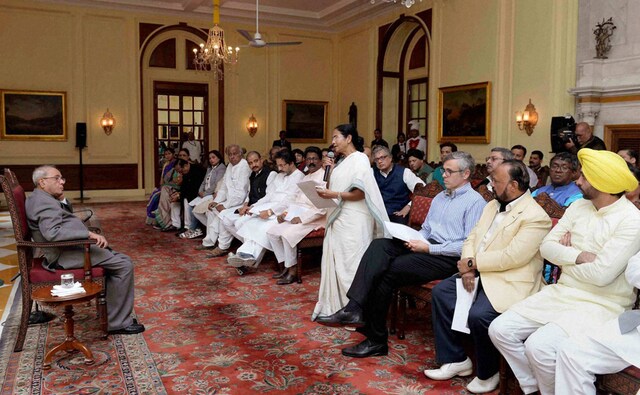 West Bengal Chief Minister Mamata Bannerjee speaks as a delegation of MPs meets President Pranab Mukherjee over demonetisation issue, at Rashtrapati Bhavan in New Delhi. PTI West Bengal Chief Minister Mamata Bannerjee speaks as a delegation of MPs meets President Pranab Mukherjee over demonetisation issue, at Rashtrapati Bhavan in New Delhi. PTI