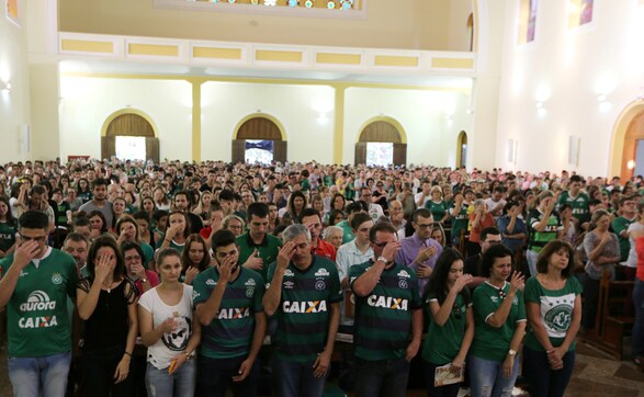 Chapecoense plane crash: Tributes pour in for victims of the tragedy Chapecoense plane crash: Tributes pour in for victims of the tragedy