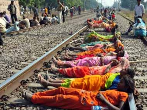 Rail roko by tribal students' union disrupts raiway services in Northeast Rail roko by tribal students' union disrupts raiway services in Northeast