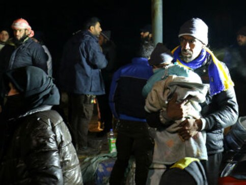 Aleppo evacuation: Over 1,000 moved from rebel- held pocket after hours of delay Aleppo evacuation: Over 1,000 moved from rebel- held pocket after hours of delay