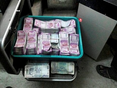 3rd pay panel for CPSEs suggests min Rs 30,000 for executives 3rd pay panel for CPSEs suggests min Rs 30,000 for executives