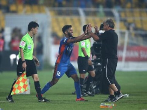 ISL 2016: FC Goa beat Chennaiyin FC in nine-goal thriller courtesy Sahil Tavora's stunner ISL 2016: FC Goa beat Chennaiyin FC in nine-goal thriller courtesy Sahil Tavora's stunner