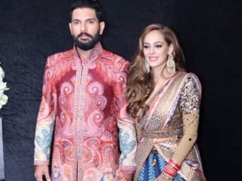 Yuvraj Singh, Hazel Keech's glitzy wedding reception: MS Dhoni, Sachin Tendulkar among guests Yuvraj Singh, Hazel Keech's glitzy wedding reception: MS Dhoni, Sachin Tendulkar among guests