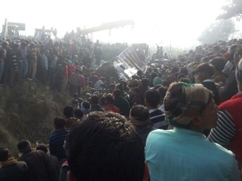 Etah road accident: Around 25 children feared dead, 40 injured in Uttar Pradesh Etah road accident: Around 25 children feared dead, 40 injured in Uttar Pradesh