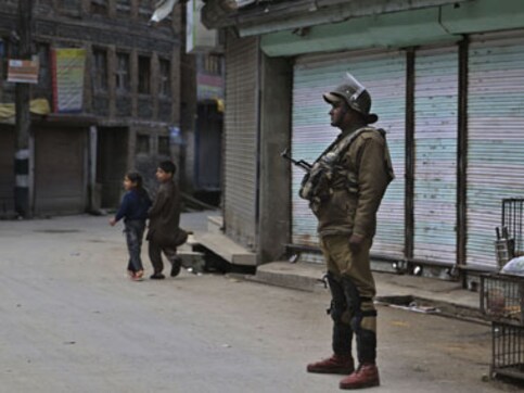 Kashmir unrest: Army chief warns of tough action against local stone-pelters Kashmir unrest: Army chief warns of tough action against local stone-pelters