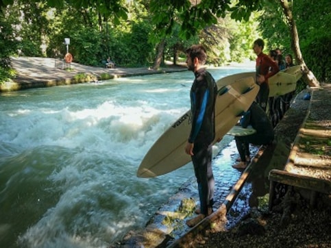 Munich travel diary: Surfing in the middle of a garden on the Eisbach Welle Munich travel diary: Surfing in the middle of a garden on the Eisbach Welle