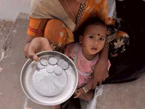 Oxfam shows a mirror to Indian economy: What is making country's rich-poor divide widen so rapidly? Oxfam shows a mirror to Indian economy: What is making country's rich-poor divide widen so rapidly?