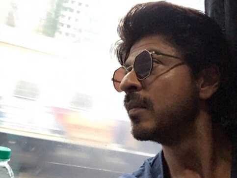 Raees by rail: BJP flipflops on blaming Shah Rukh Khan for stampede, death Raees by rail: BJP flipflops on blaming Shah Rukh Khan for stampede, death