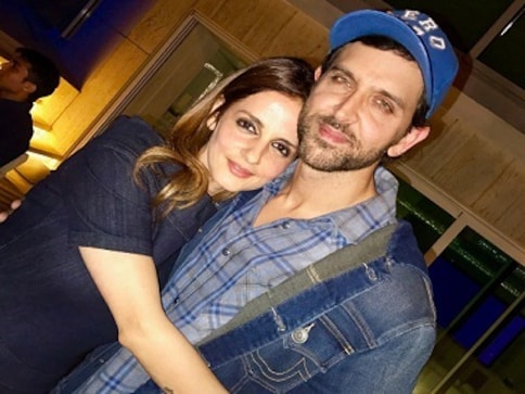 Sussanne lauds Hrithik in Kaabil; Twinkle, Akshay's 'tough love': Social media stalker's guide Sussanne lauds Hrithik in Kaabil; Twinkle, Akshay's 'tough love': Social media stalker's guide