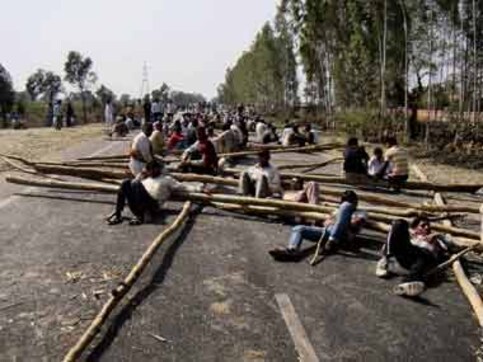 Jat quota stir: Haryana, Delhi NCR on alert ahead of protests on Monday outside Parliament Jat quota stir: Haryana, Delhi NCR on alert ahead of protests on Monday outside Parliament