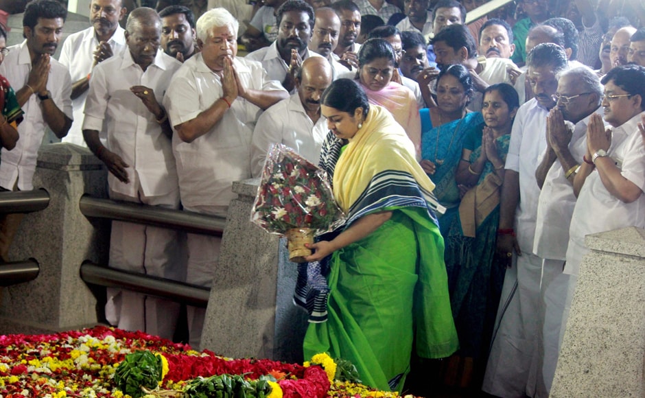 Deepa, after paying tribute to her late aunt, openly came out in support of Panneerselvam. PTI Deepa, after paying tribute to her late aunt, openly came out in support of Panneerselvam. PTI