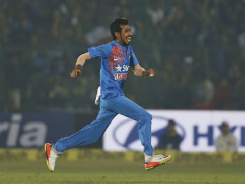 India vs England, 3rd T20I: Yuzvendra Chahal's six-wicket haul powers hosts to series victory India vs England, 3rd T20I: Yuzvendra Chahal's six-wicket haul powers hosts to series victory