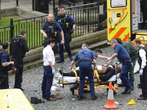 London terror attack eyewitness account: 'I heard a thud... There was a lot of blood' London terror attack eyewitness account: 'I heard a thud... There was a lot of blood'