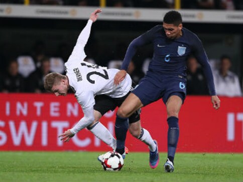 World Cup qualifiers: Chris Smalling pulls out of England squad with injury, uncapped Ben Gibson drafted in World Cup qualifiers: Chris Smalling pulls out of England squad with injury, uncapped Ben Gibson drafted in