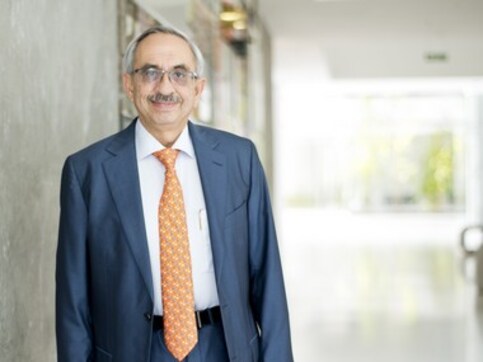 International Women's Day: Nadir Godrej's ode to women who balance work and home International Women's Day: Nadir Godrej's ode to women who balance work and home