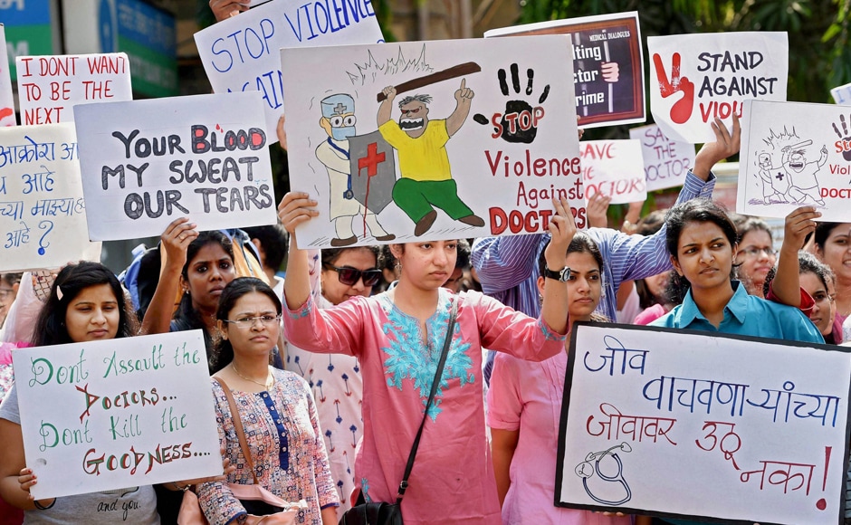 The Doctors strike in Mumbai that drew had patients, mostly from the economically weaker section of the society stranded up, ended late on Friday evening. The doctors in Mumbai had been agitating against the recent string of assaults on doctors and paramedical staff. PTI The Doctors strike in Mumbai that drew had patients, mostly from the economically weaker section of the society stranded up, ended late on Friday evening. The doctors in Mumbai had been agitating against the recent string of assaults on doctors and paramedical staff. PTI