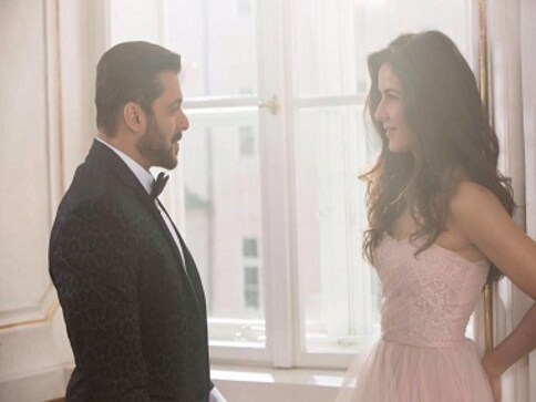 Salman Khan posts a picture with Katrina Kaif from sets of Tiger Zinda Hai Salman Khan posts a picture with Katrina Kaif from sets of Tiger Zinda Hai