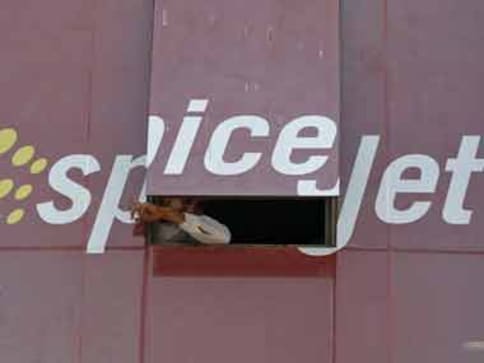 SpiceJet continues its big run for fifth day in a row; shares zoom 15% after airline announces plans to expand its fleet