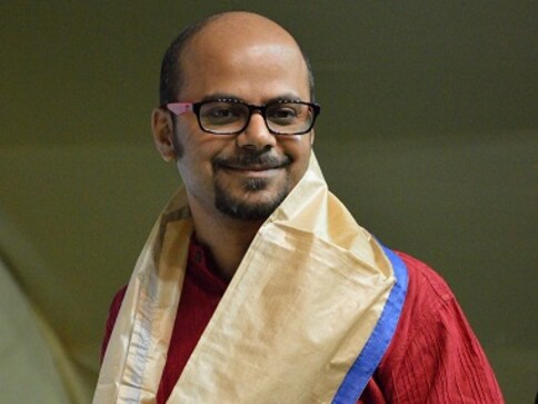 A strange debate is sweeping Kolkata: How free is the freedom of a poet? A strange debate is sweeping Kolkata: How free is the freedom of a poet?