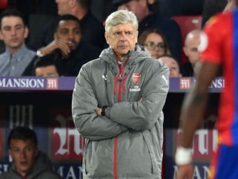 Premier League: Arsene Wenger says manner of Arsenal's defeat 'worrying and disappointing' Premier League: Arsene Wenger says manner of Arsenal's defeat 'worrying and disappointing'