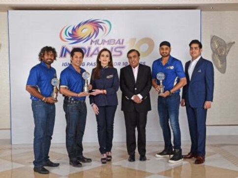 IPL 2017: Mumbai Indians celebrate 10 years of cricket by hosting players, staff at Ambani residence IPL 2017: Mumbai Indians celebrate 10 years of cricket by hosting players, staff at Ambani residence