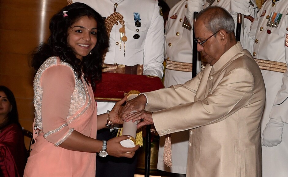 President Pranab Mukherjee confers Padma Shri on Wrestler Sakshi Malik during Padma Awards 2017 function at Rashtrapati Bhavan in New Delhi on Thursday. PTI President Pranab Mukherjee confers Padma Shri on Wrestler Sakshi Malik during Padma Awards 2017 function at Rashtrapati Bhavan in New Delhi on Thursday. PTI