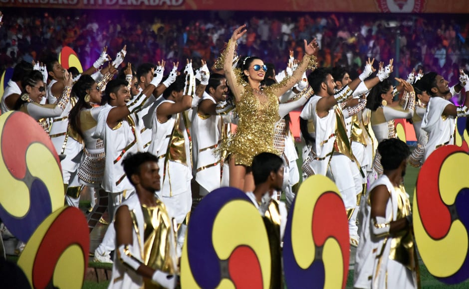 Amy Jackson performs to popular song 'Kala Chashma' during the IPL 2017 opening ceremony. PTI/Sportzpics Amy Jackson performs to popular song 'Kala Chashma' during the IPL 2017 opening ceremony. PTI/Sportzpics