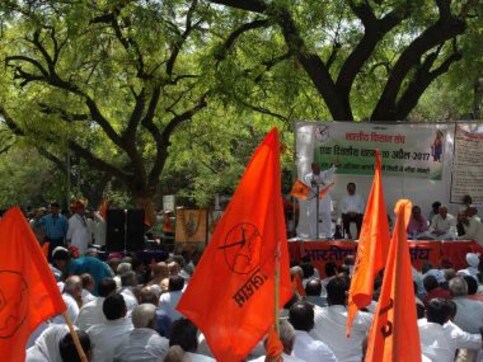 Amid corruption and bureaucratic red-tapism, RSS farmers' body warns Centre of stronger agitation if unheard Amid corruption and bureaucratic red-tapism, RSS farmers' body warns Centre of stronger agitation if unheard