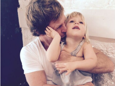 Narendra Modi tweets India's birthday wishes to India, Jonty Rhodes' 2-year old daughter Narendra Modi tweets India's birthday wishes to India, Jonty Rhodes' 2-year old daughter