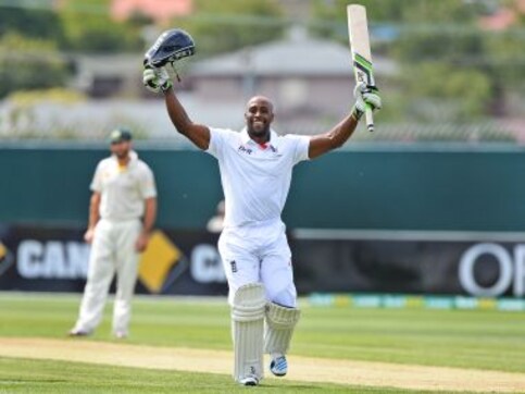 Hampshire’s Michael Carberry scores century on return to first-class cricket after defeating cancer Hampshire’s Michael Carberry scores century on return to first-class cricket after defeating cancer