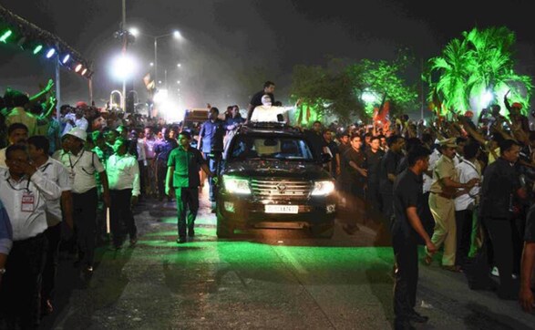 Narendra Modi in Gujarat: PM receives grand reception in Surat, launches several developmental projects Narendra Modi in Gujarat: PM receives grand reception in Surat, launches several developmental projects